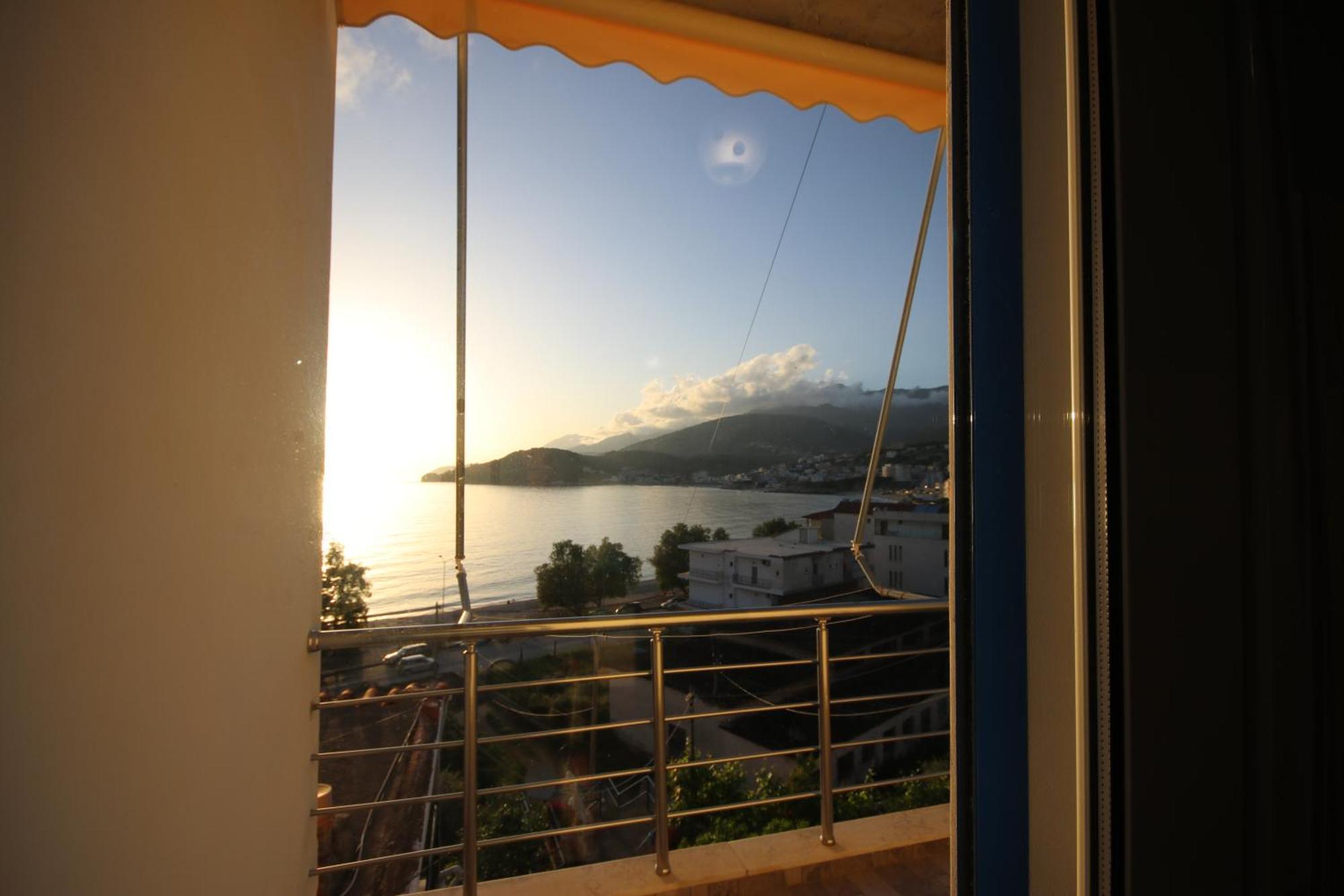 Rooms With View Himarë Exterior foto