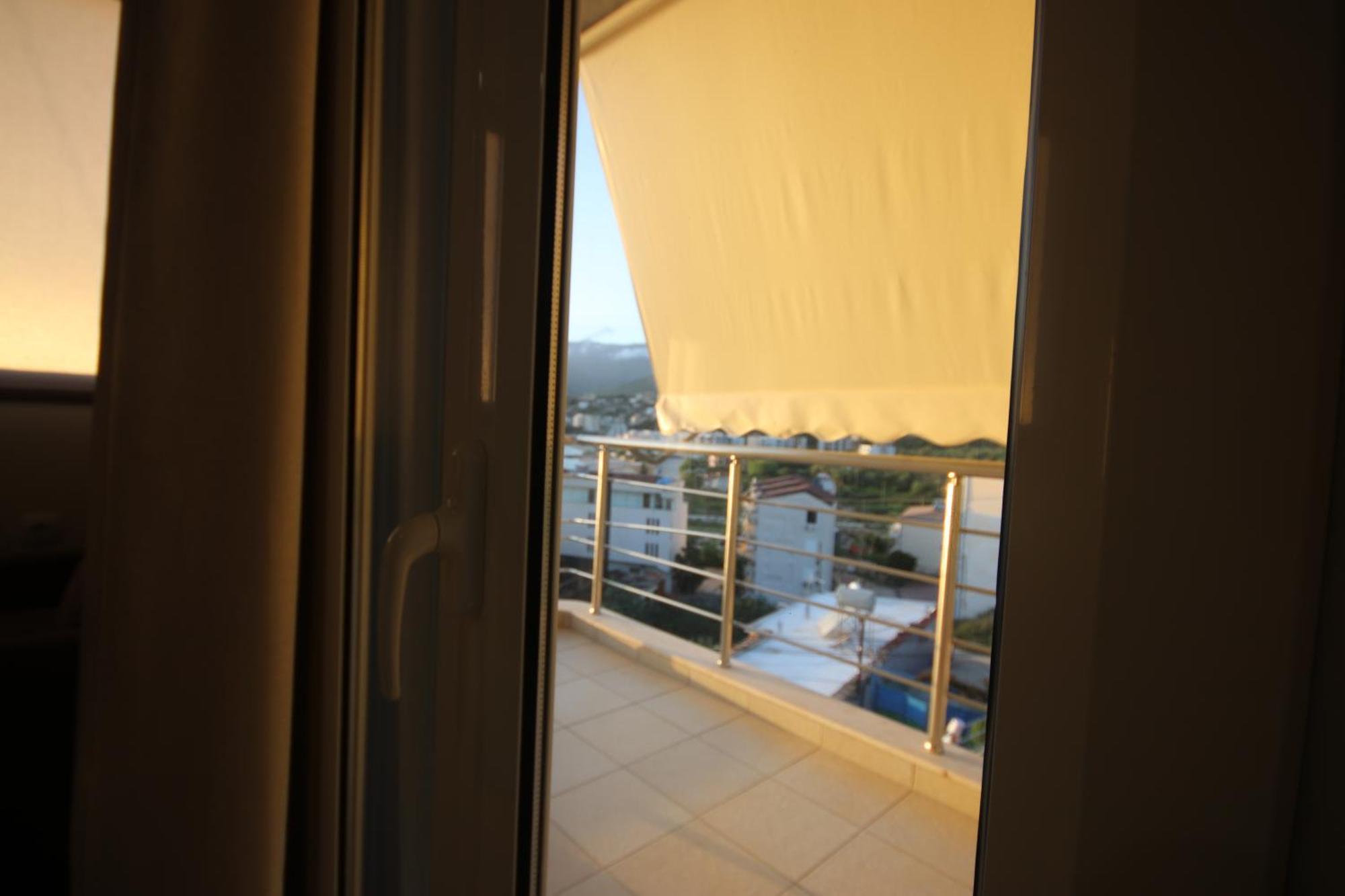 Rooms With View Himarë Exterior foto