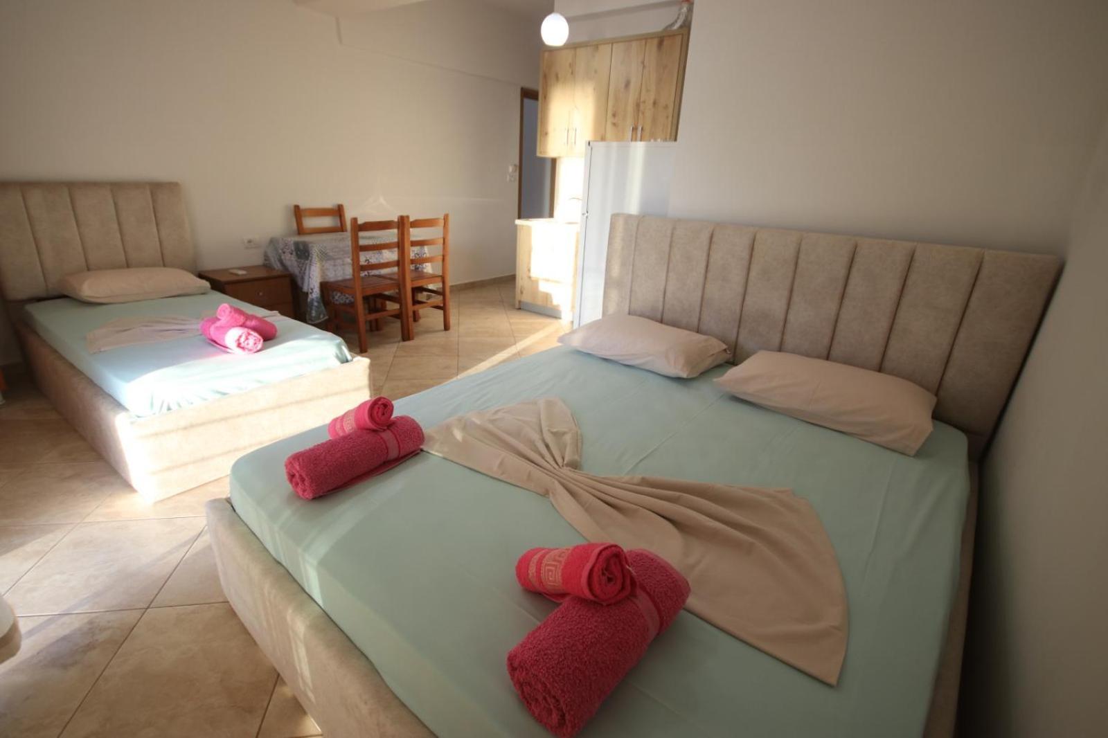 Rooms With View Himarë Exterior foto
